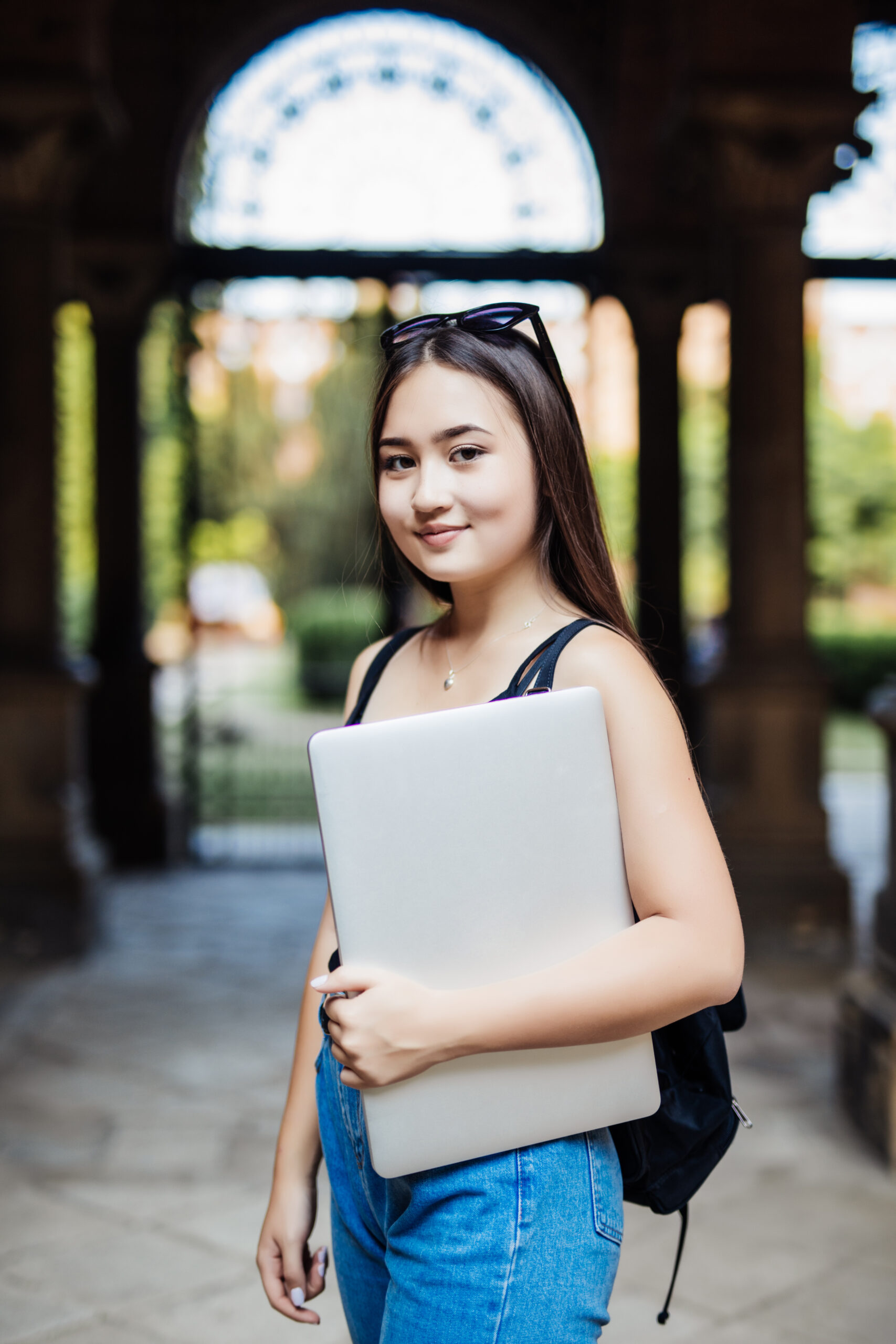 Student portrait on the UGP campus